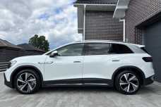 Volkswagen ID.6 , 2023, пробег 24000 км
