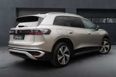 Volkswagen ID.6 , 2024, пробег 55 км