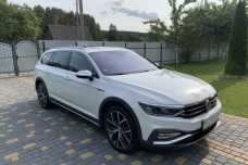 Volkswagen Passat Alltrack B8  Рестайлинг, 2019, пробег 57500 км