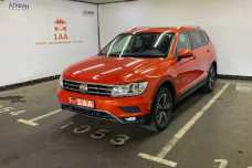 Volkswagen Tiguan II, 2019, пробег 121000 км