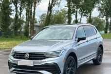 Volkswagen Tiguan II Рестайлинг, 2021, пробег 23000 км