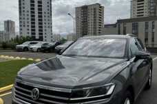 Volkswagen Touareg III, 2018, пробег 113000 км