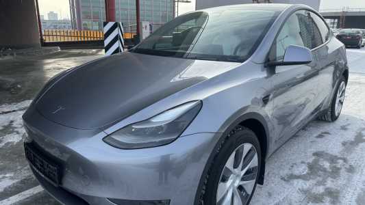 Tesla Model Y I