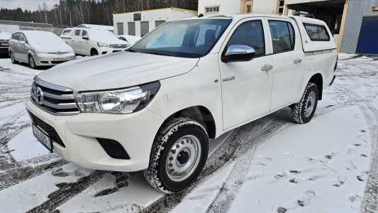 Toyota Hilux VIII (AN120) Рестайлинг