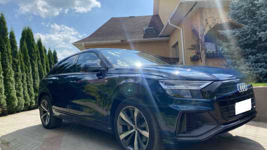 Audi Q8 I