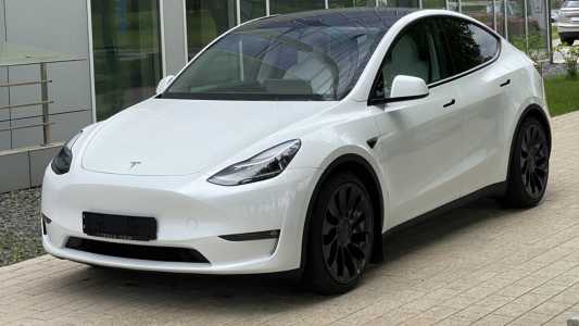 Tesla Model Y I