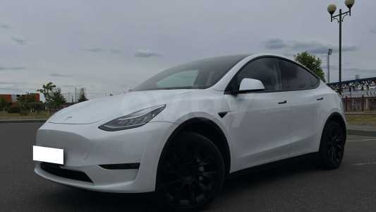 Tesla Model Y I