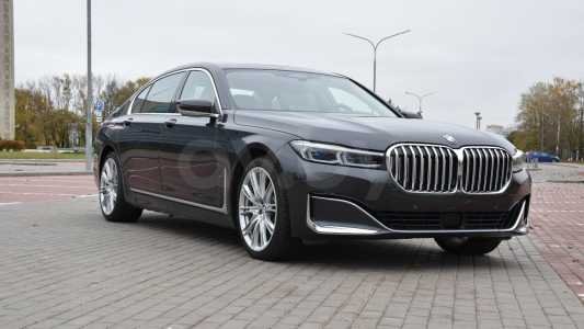 BMW 7 серия G12 (Long) Рестайлинг