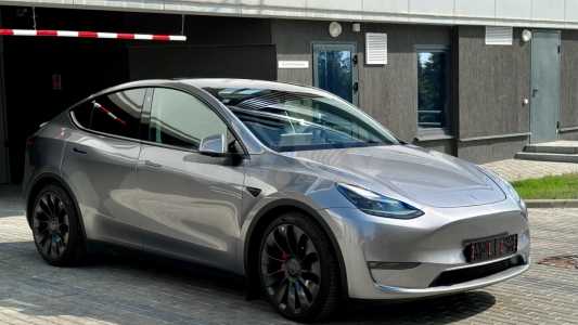 Tesla Model Y I