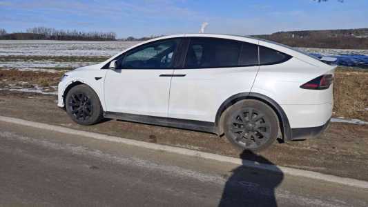 Tesla Model X I Рестайлинг