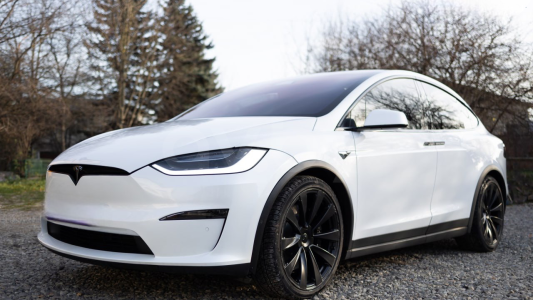 Tesla Model X I Рестайлинг