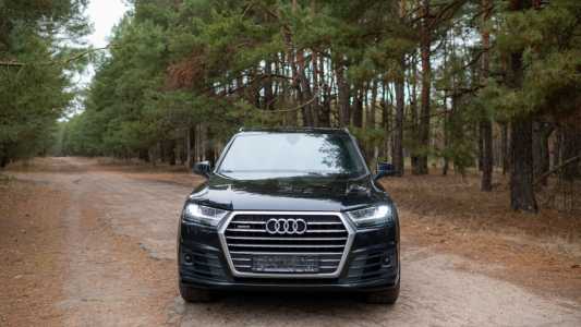 Audi Q7 4M