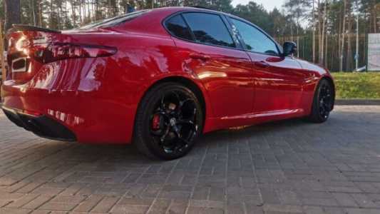 Alfa Romeo Giulia I, 2017, пробег 105000 км Alfa Romeo Giulia I, 2017, пробег 105000 км