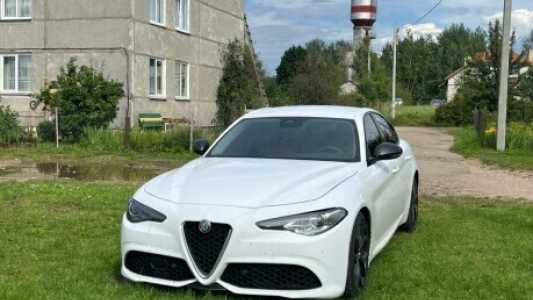Alfa Romeo Giulia I Рестайлинг, 2020, пробег 57500 км Alfa Romeo Giulia I Рестайлинг, 2020, пробег 57500 км