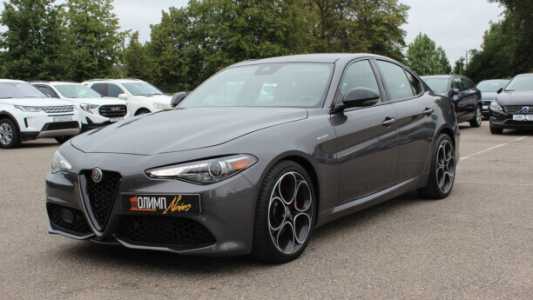 Alfa Romeo Giulia I Рестайлинг, 2022, пробег 37000 км Alfa Romeo Giulia I Рестайлинг, 2022, пробег 37000 км