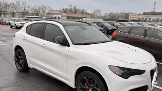 Alfa Romeo Stelvio I, 2019, пробег 128000 км