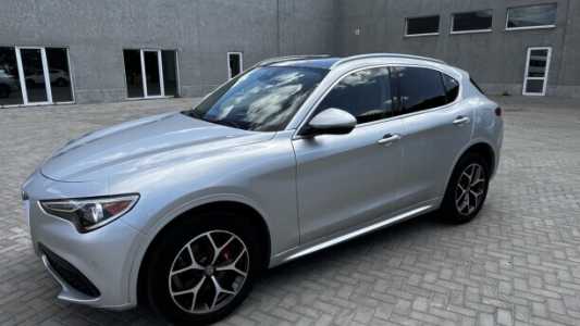 Alfa Romeo Stelvio I  Рестайлинг, 2021, пробег 49000 км