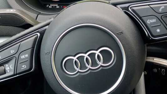 Audi A3 8V Рестайлинг, 2018, пробег 124348 км Audi A3 8V Рестайлинг, 2018, пробег 124348 км