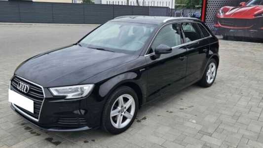 Audi A3 8V Рестайлинг, 2018, пробег 175000 км Audi A3 8V Рестайлинг, 2018, пробег 175000 км