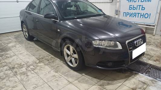 Audi A4 B7