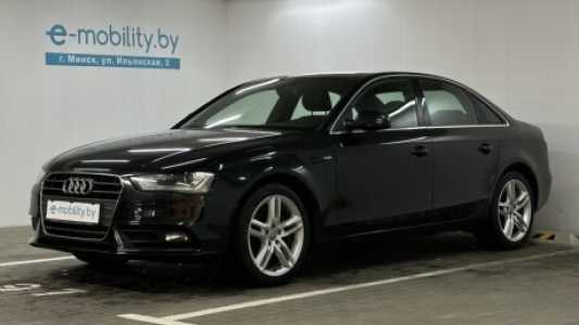 Audi A4 B8  Рестайлинг, 2012, пробег 168142 км