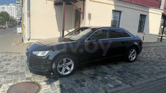 Audi A4 B9