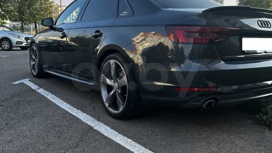 Audi A4 B9