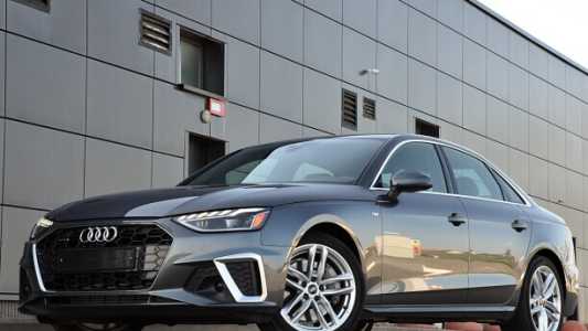 Audi A4 B9 Рестайлинг, 2022, пробег 26000 км Audi A4 B9 Рестайлинг, 2022, пробег 26000 км