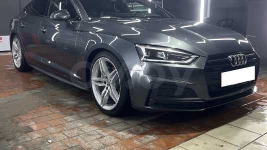 Audi A5 F5