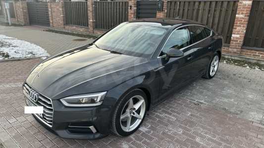 Audi A5 F5