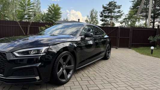 Audi A5 F5