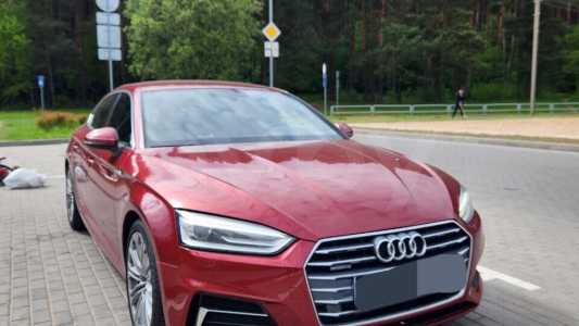 Audi A5 F5