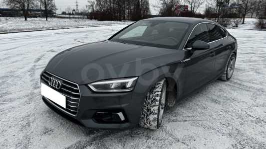 Audi A5 F5