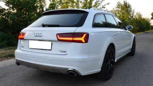 Audi A6 Allroad C7  Рестайлинг, 2015, пробег 275000 км