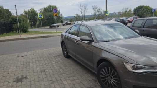 Audi A6 C7  Рестайлинг, 2015, пробег 270000 км
