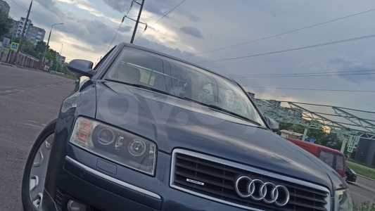 Audi A8 D3