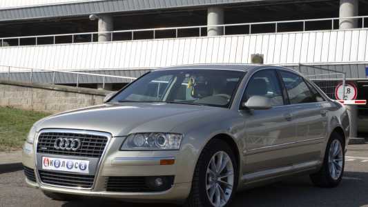 Audi A8 D3