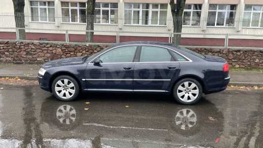 Audi A8 D3