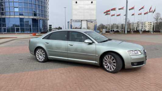 Audi A8 D3