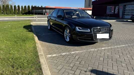 Audi A8 D4 Рестайлинг, 2015, пробег 217000 км Audi A8 D4 Рестайлинг, 2015, пробег 217000 км