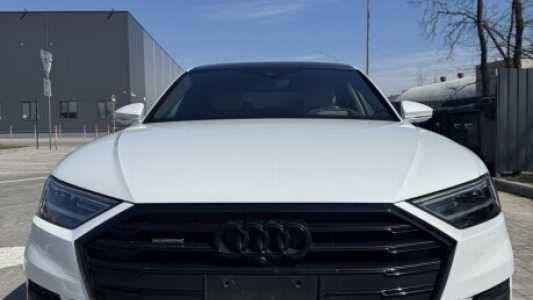 Audi A8 D5, 2021, пробег 46000 км