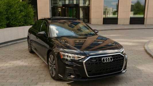 Audi A8 D5 Рестайлинг, 2023, пробег 39000 км Audi A8 D5 Рестайлинг, 2023, пробег 39000 км
