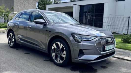 Audi e-tron , 2019, пробег 142000 км