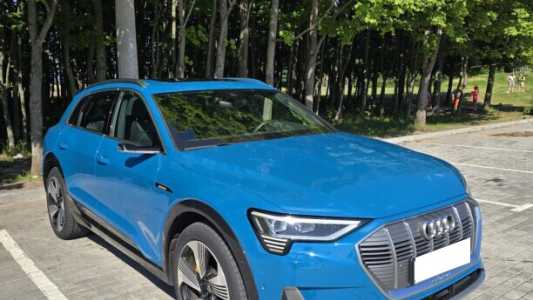 Audi e-tron , 2019, пробег 89000 км