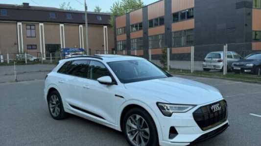 Audi e-tron , 2020, пробег 21153 км Audi e-tron , 2020, пробег 21153 км