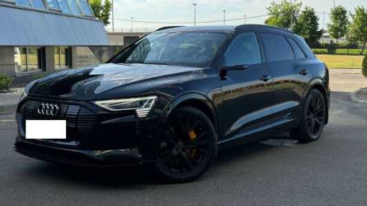 Audi e-tron , 2020, пробег 91500 км
