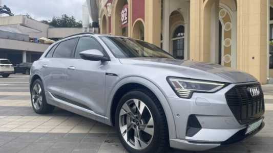 Audi e-tron , 2021, пробег 57685 км