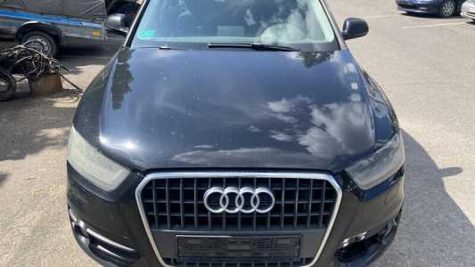 Audi Q3 8U