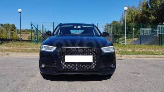 Audi Q3 8U