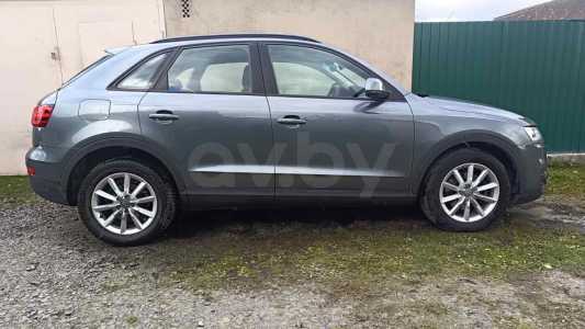 Audi Q3 8U